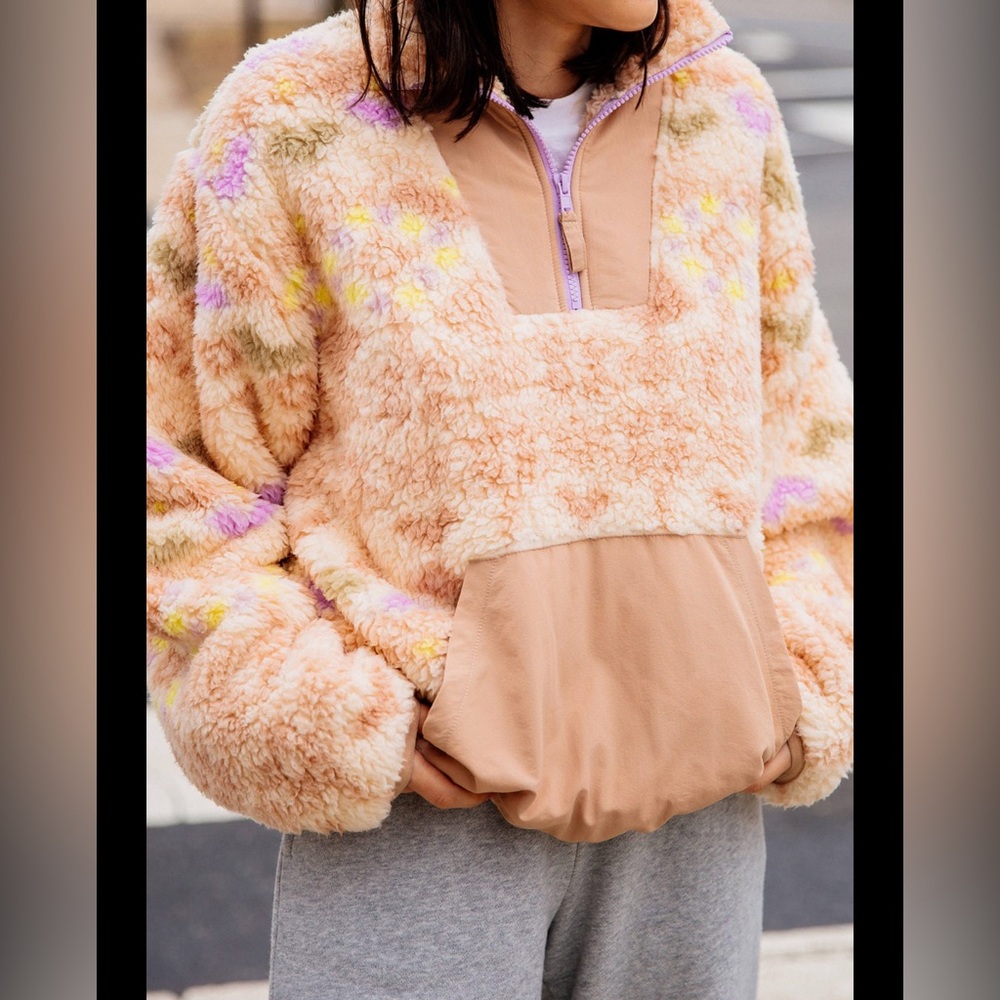 Urban Outfitters Fleece Pullover